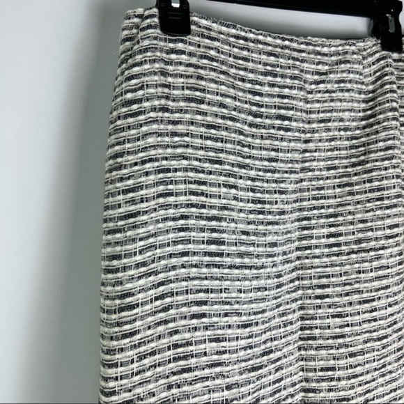 Lafayette 148 New York Womens Pencil Skirt White Textured Back Slit Frayed Hem 8 - Picture 4 of 10